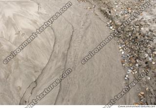 ground leaking sand 0002